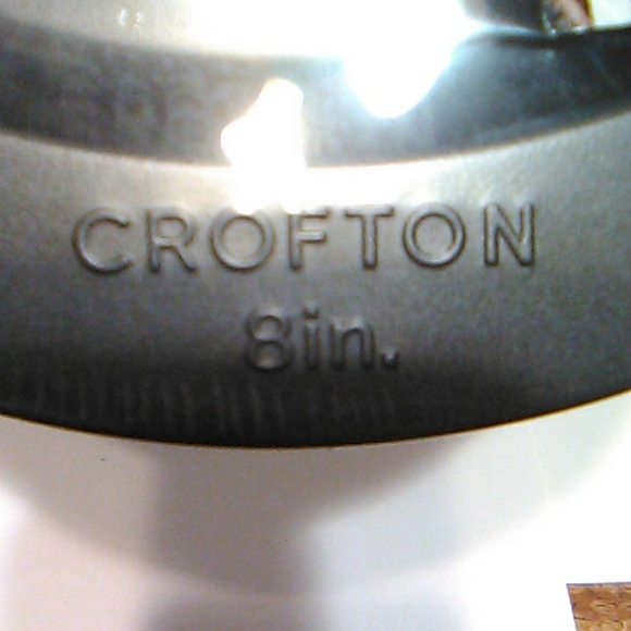 Nwt 8 inch Pizza Pan 2piece set - Picture 4 of 4